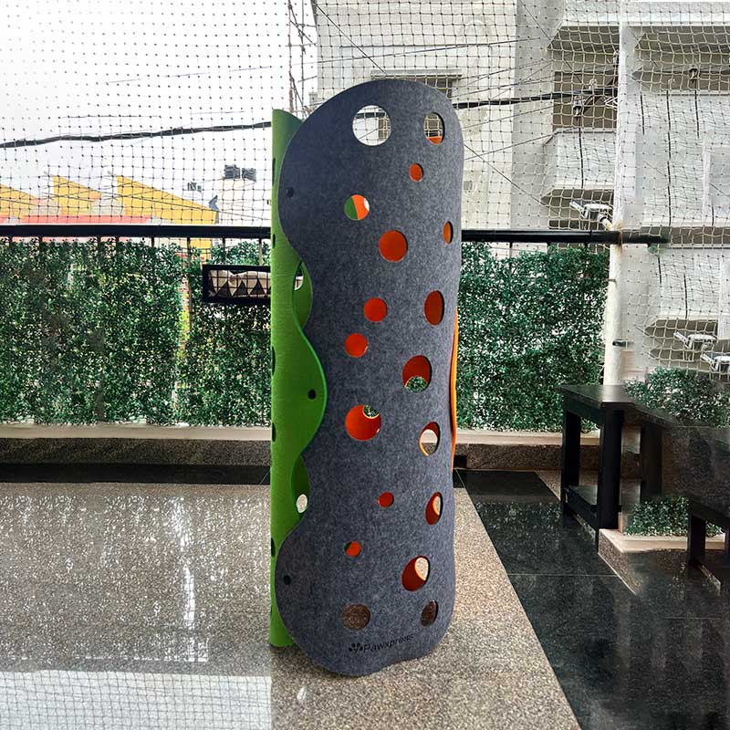 Interactive tunnel toy for cats